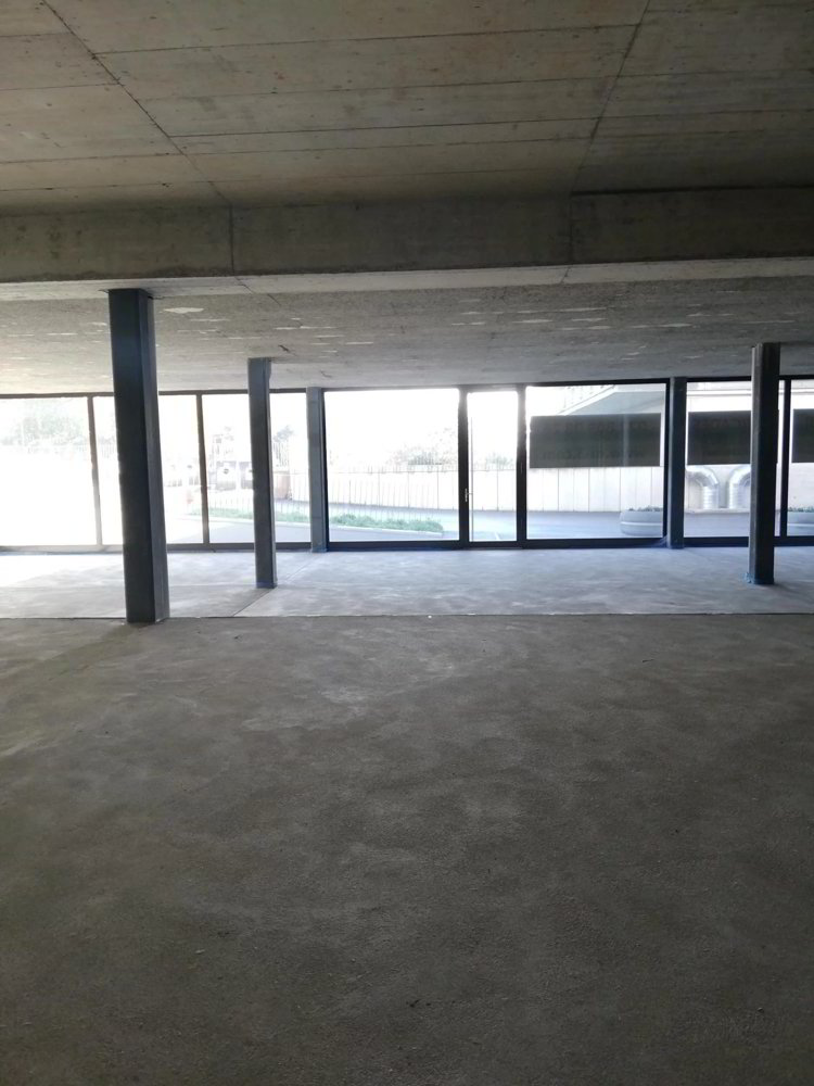 Spacious 212 m² Arcade for Rent in Satigny, Switzerland - Mehr