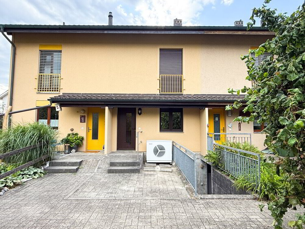 Appartement 4 pièces à louer à Kriegstetten - image 1/11