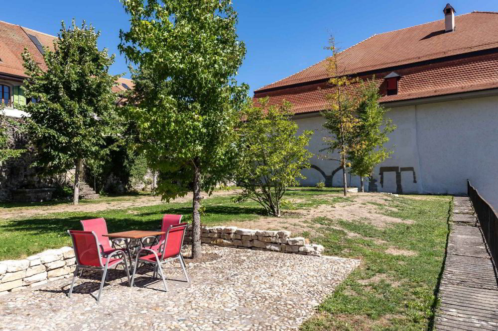 8 rooms House to buy in Moudon - image 1/10