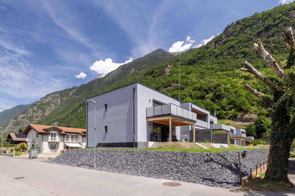 3 rooms Apartment to buy in Dorénaz - image 1/9