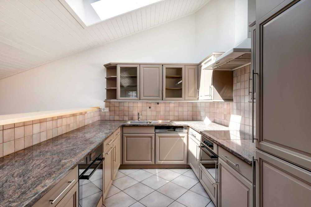 3 rooms Apartment to buy in Corseaux - image 1/11