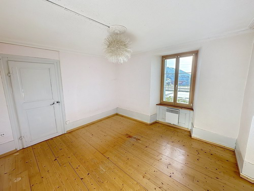 8 rooms House to buy in La Roche FR - image 1/6