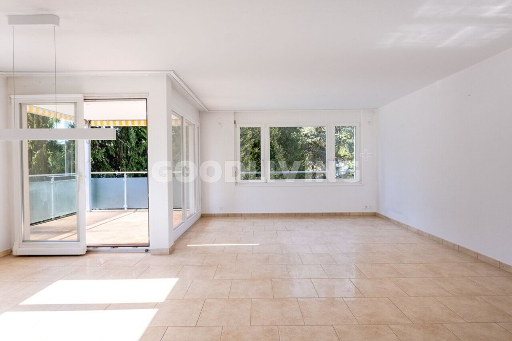 Appartamento di 5 locali in vendita a Horgen - immagine 1/7