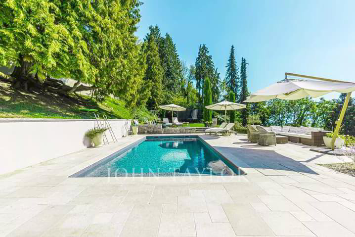7.5 rooms House to buy in Montreux - image 1/13