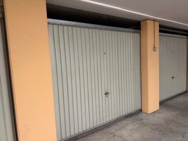 null rooms Car park, garage for rent in Ginevra - image 1/2