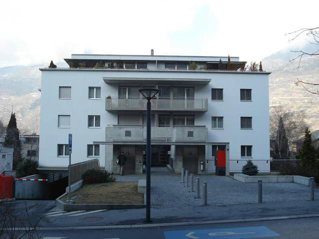 null rooms Car park, garage for rent in Viège - image 1/1