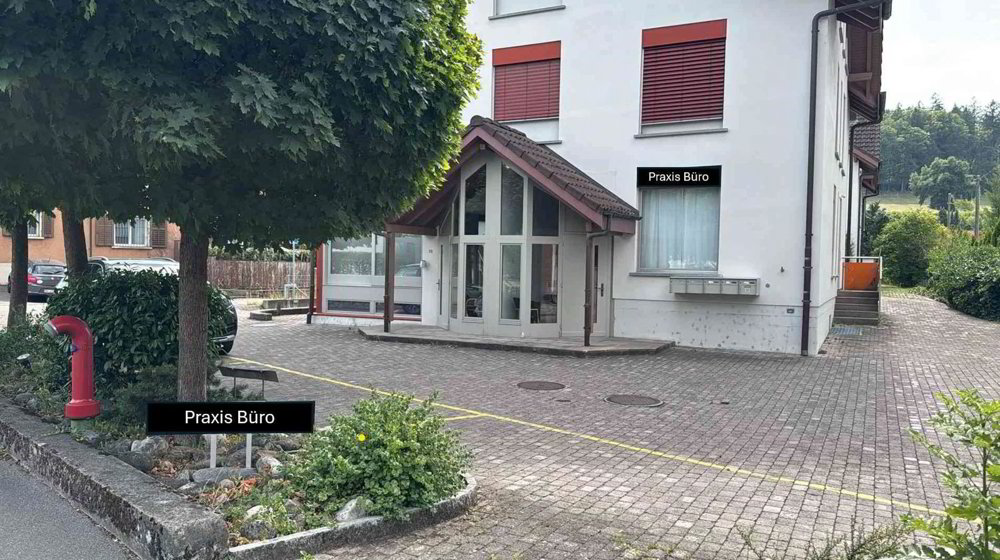 2 rooms Office & Commercial for rent in Suhr - image 1/7