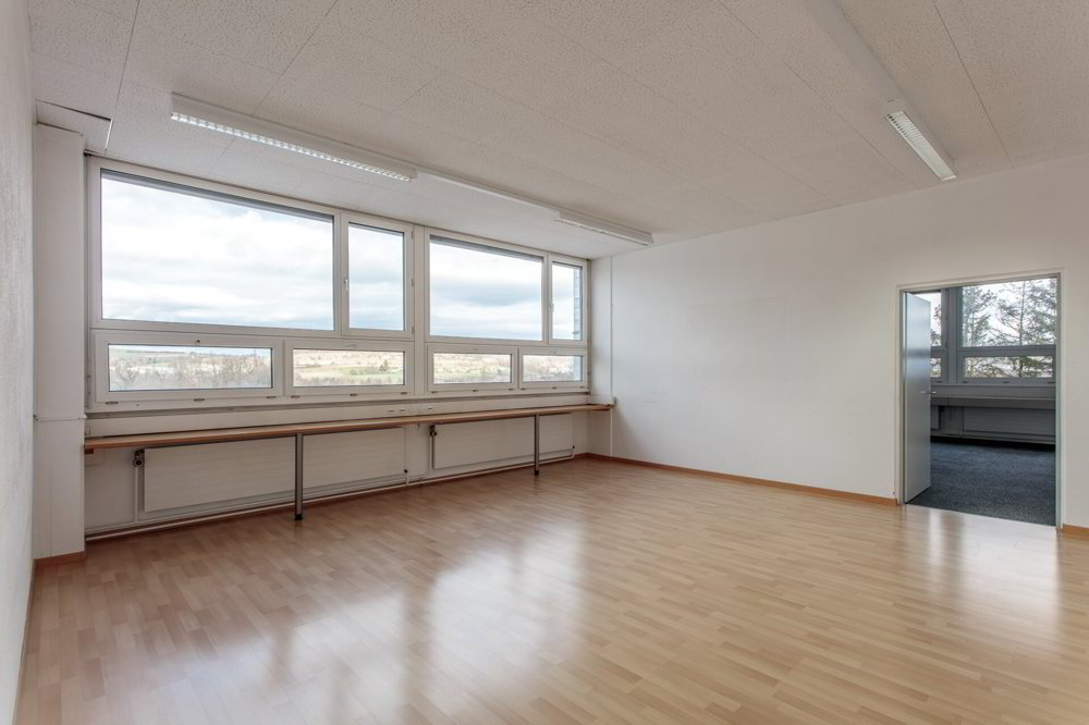 Stolze Gewerbeliegenschaft in Dällikon - Ansicht 4