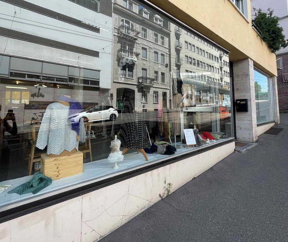 helles und grosszügiges Laden/Atelier Lokal - Ansicht 2