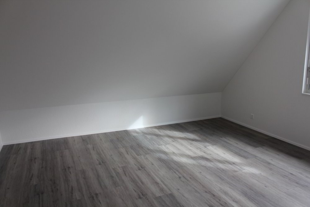Appartamento di 3.5 locali in affitto a Dietikon - immagine 1/13