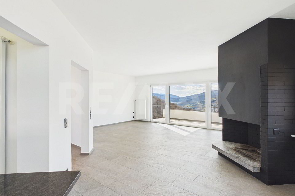 Casa di 5 locali in vendita a Lugano - immagine 1/13