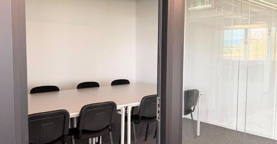 Bureau meublé neuf et lumineux - de 32 m² à louer à St-Aubin - Ansicht 4