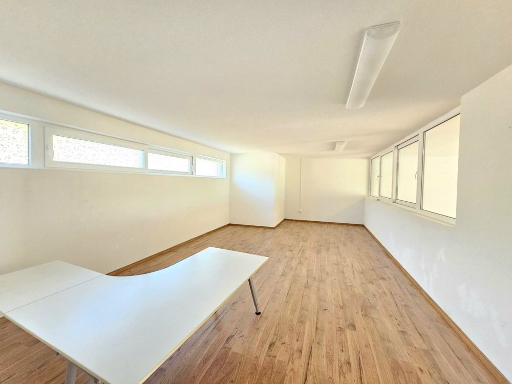 3 rooms Office & Commercial for rent in Bossonnens - image 1/7