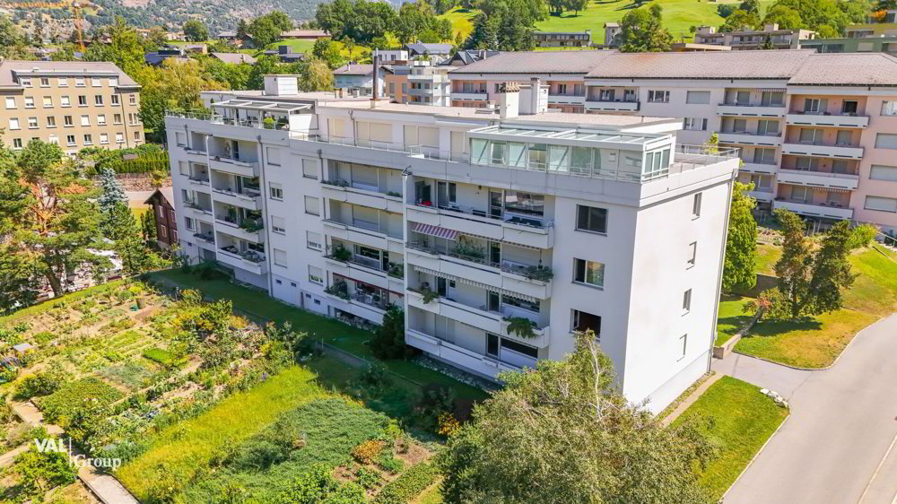 Appartement 5 pièces à louer à Brigue - image 1/11