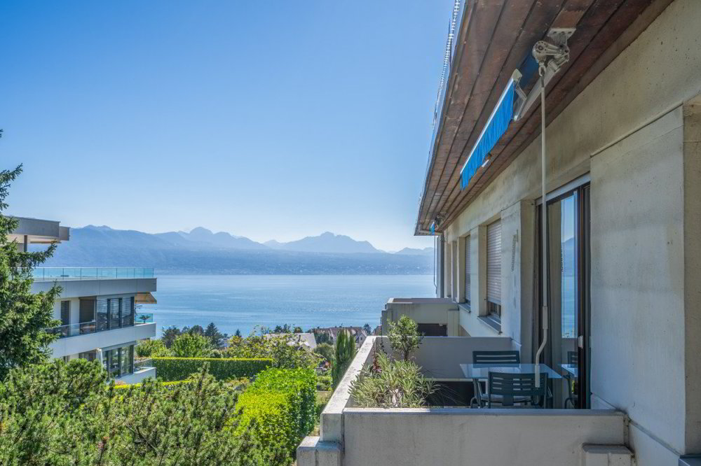 3 rooms Apartment to buy in Pully - image 1/13