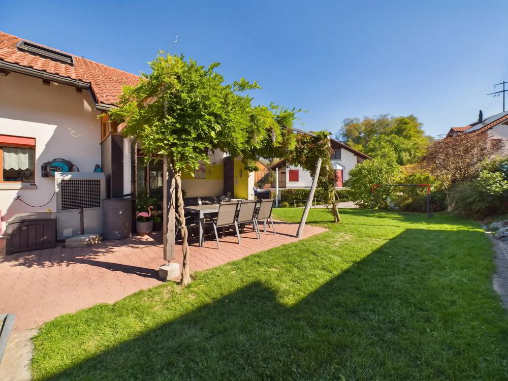 5 rooms House to buy in Filzbach - image 1/11