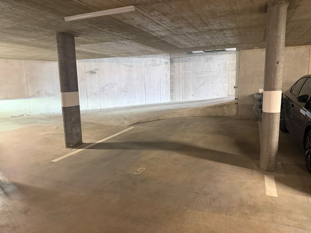 null rooms Car park, garage for rent in Buchs SG - image 1/1