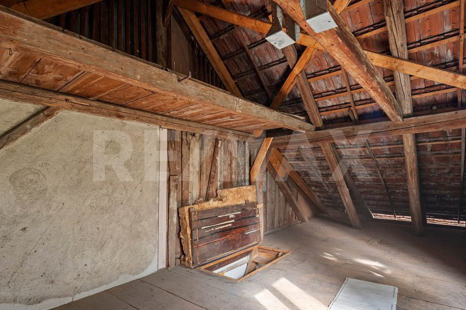 3 rooms House to buy in Hombrechtikon - image 1/13