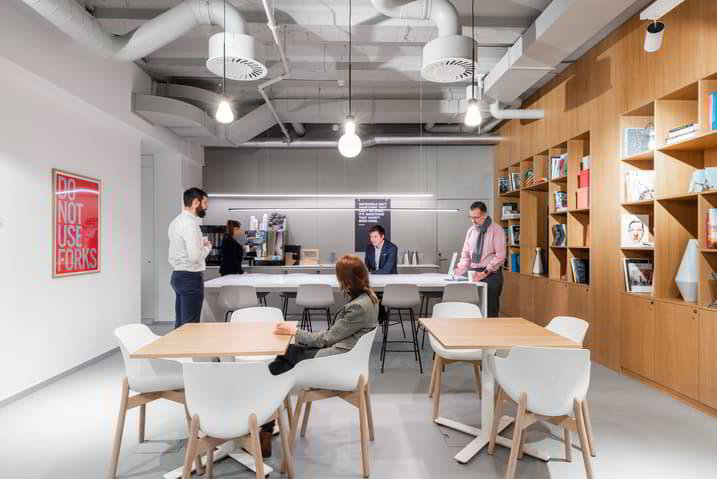 Bureau professionnel flexible à Spaces Nations - Mehr