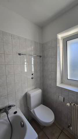 4 Zimmer Wohnung zu vermieten in Le Locle - Bild 1/9