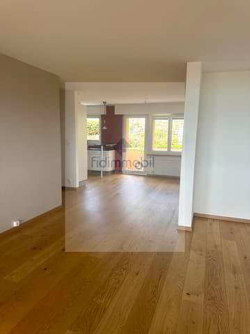 Wohnung – St-Blaise - Mehr