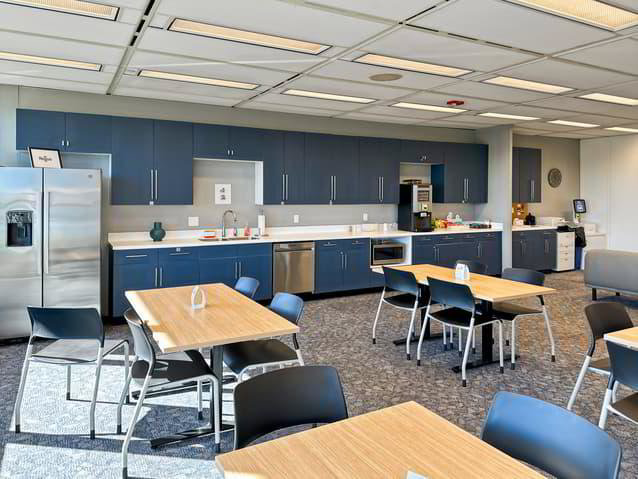 Bureau privé pour 5 à Regus Versoix Station Lakeside - Mehr