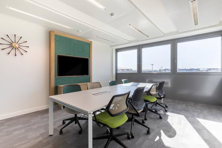Bureau privé pour 5 à Regus Nations - Mehr