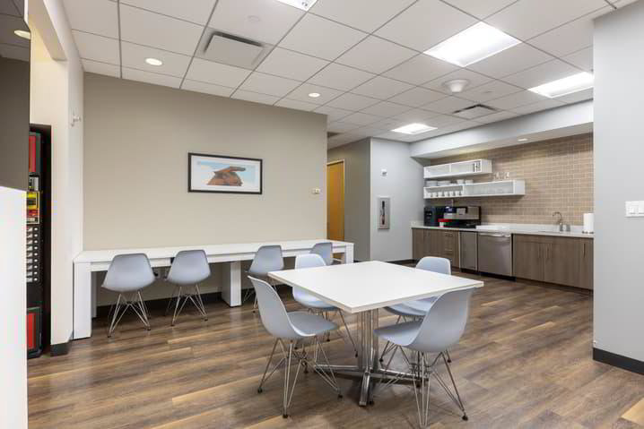 Bureau privé pour 4 à Regus Versoix Station Lakeside - Mehr