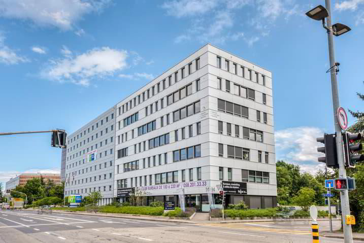 Bureau privé pour 3 à Regus Airport - Ansicht 2