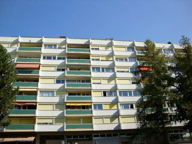 null rooms Car park, garage for rent in Thônex - image 1/2