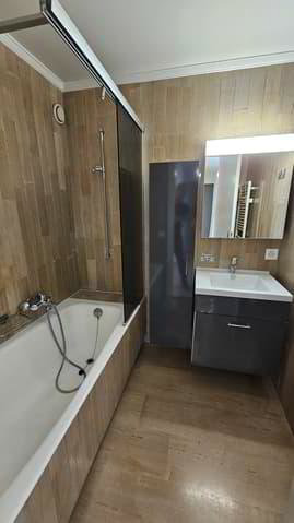 4 rooms Apartment for rent in Echandens - image 1/13