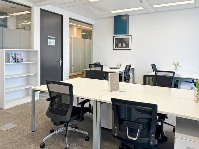 Bureau privé pour 15 à Regus iLife City