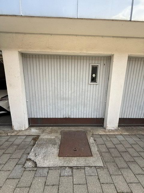 Garagenparkplatz - Ansicht 3