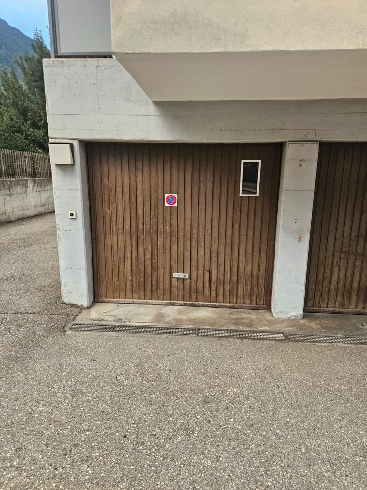 Garagenparkplatz an zentraler Lage - Ansicht 2