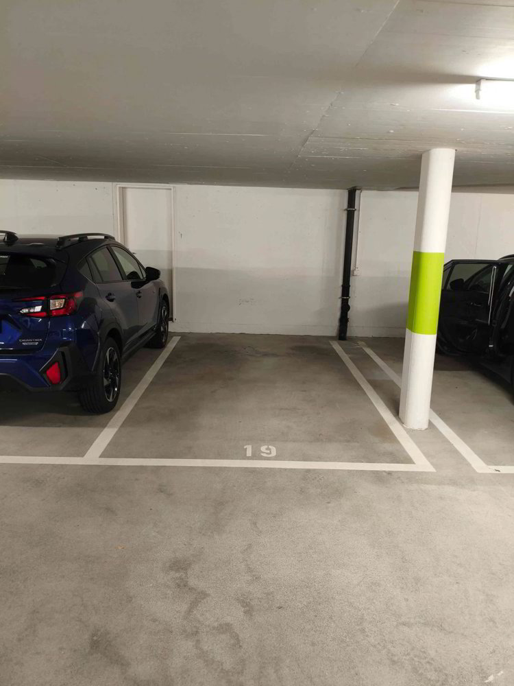 null rooms Car park, garage for rent in Menziken - image 1/2
