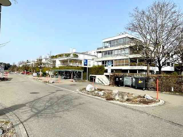 Motorrad Parkplatz in Tiefgarage - Ansicht 2