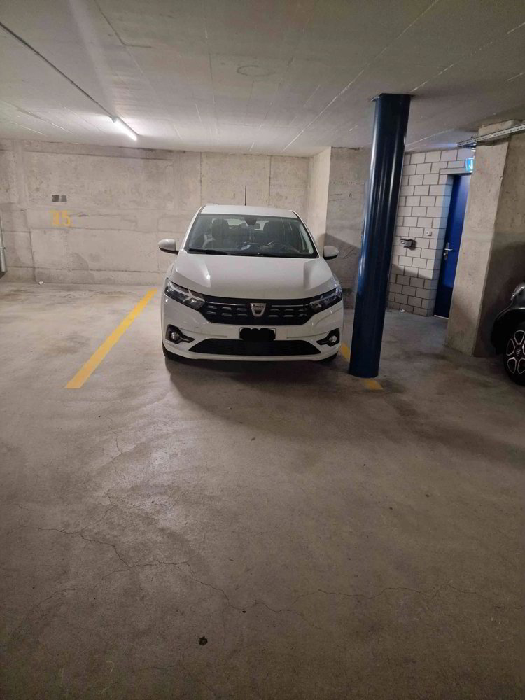 Parkplatz nähe Winterthur mit Lift - Ansicht 2