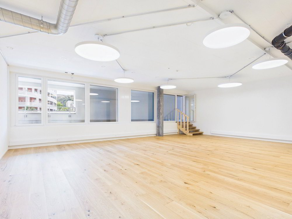 Modern ausgebaute Bürofläche mit Terrasse - Ansicht 2