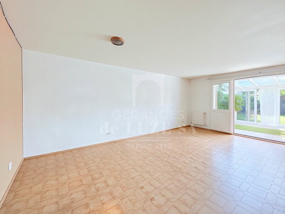 6 rooms House to buy in Bellevue - image 1/13