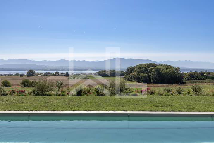 10 rooms House to buy in Founex - image 1/2