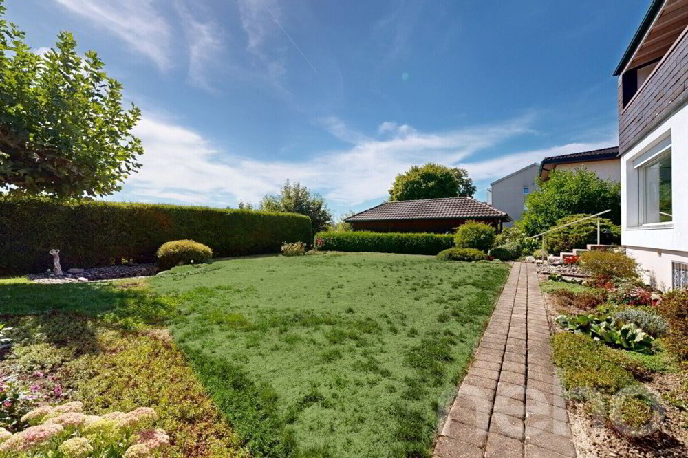 6.5 rooms House to buy in Studen BE - image 1/12