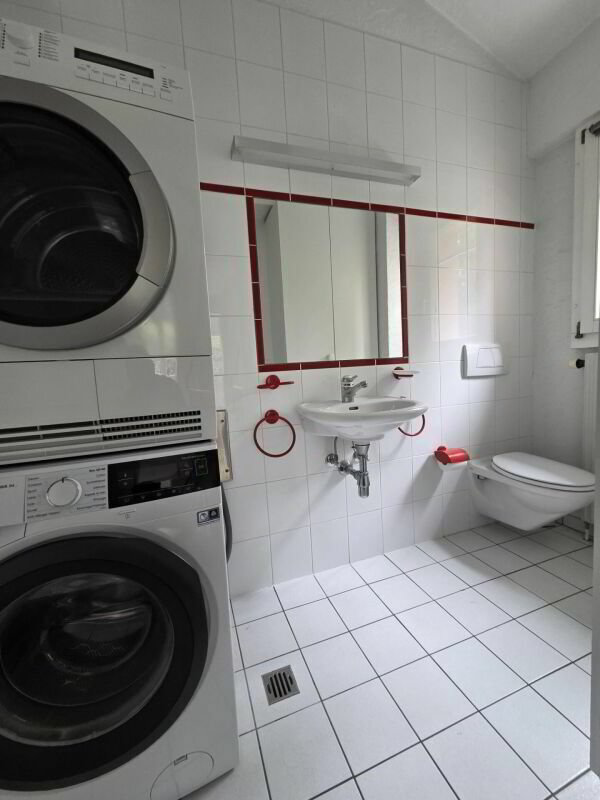 5 rooms Apartment for rent in Saxon - image 1/11