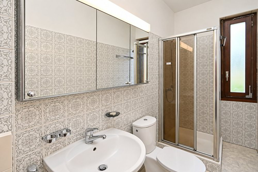 3 rooms Apartment to buy in Breganzona - image 1/13