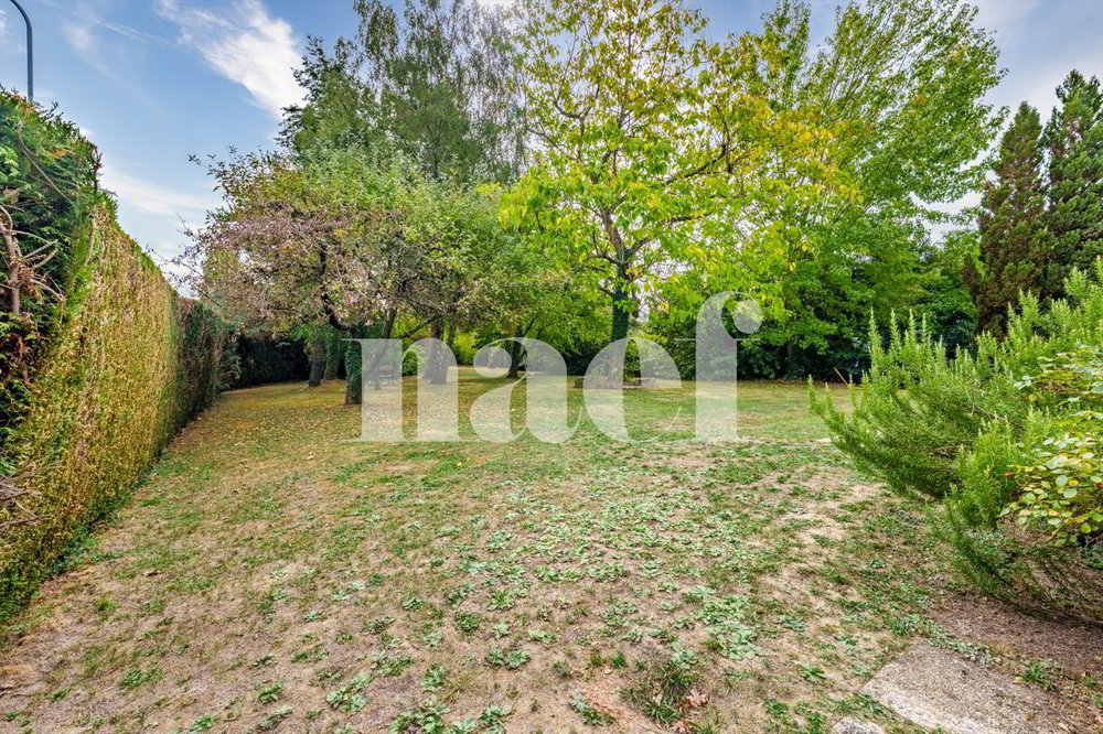 7 rooms House to buy in Corsier GE - image 1/13