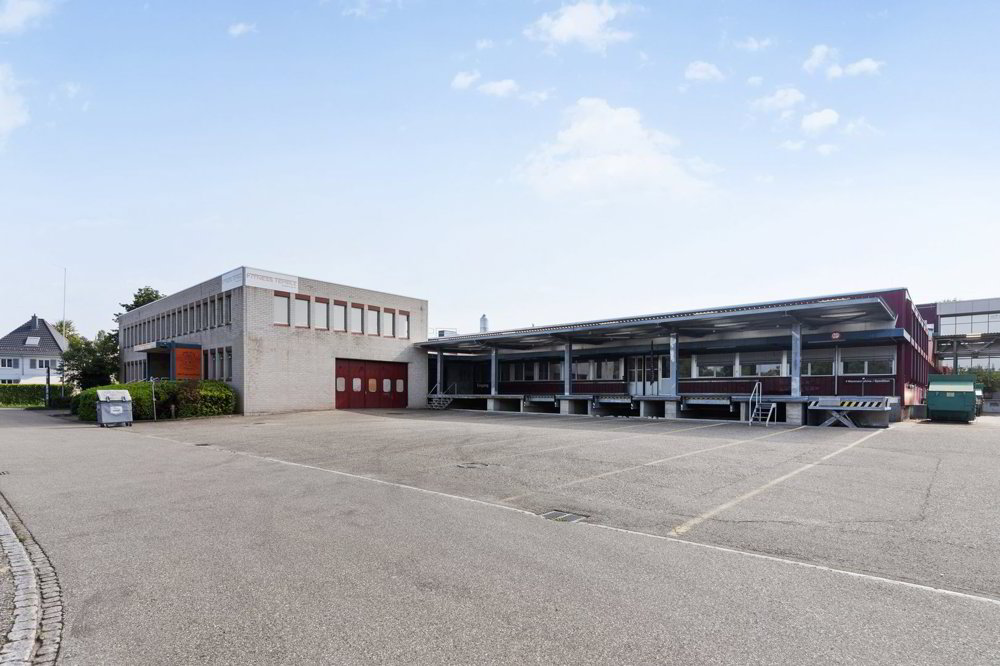 null rooms Office & Commercial for rent in Biberist - image 1/8