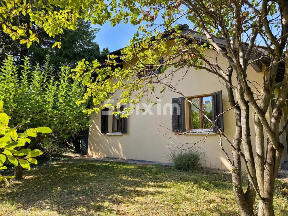7 rooms House to buy in Geneva - image 1/8