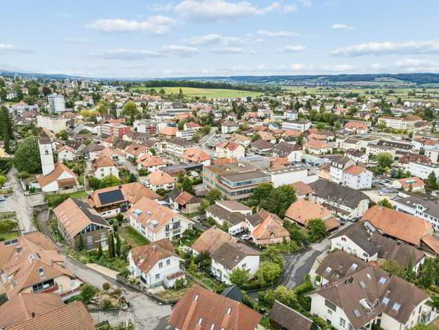 8 Zimmer Haus zum verkaufen in Lengnau BE - Bild 1/13