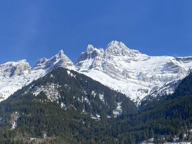 Appartement 3 pièces à louer à Champéry - image 1/8