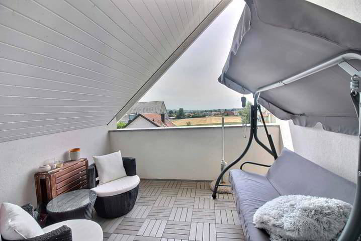 4.5 rooms Apartment to buy in Villars-le-Terroir - image 1/7