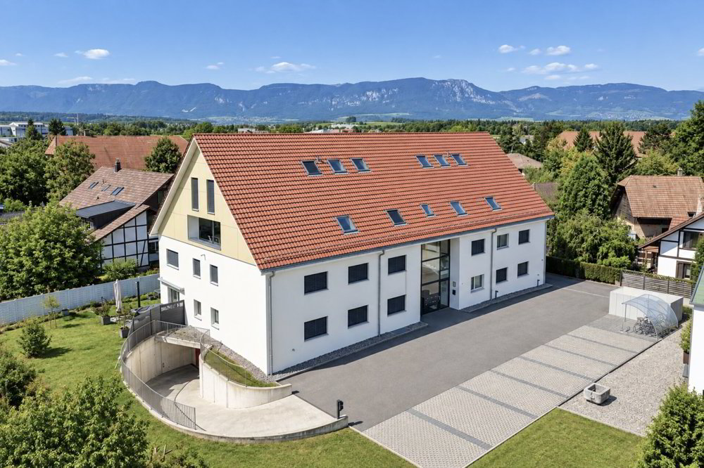 6.5 rooms Apartment to buy in Recherswil - image 1/6